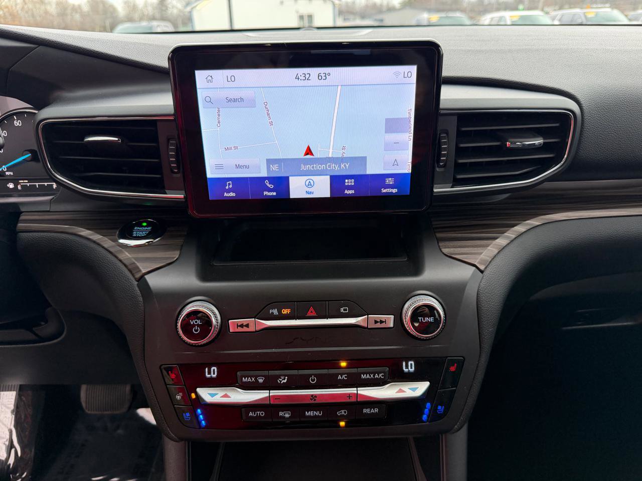 Used 2020 Ford Explorer Limited image 35