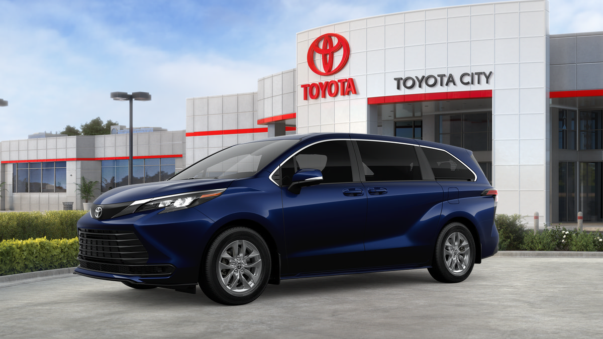 New 2026 Toyota Sienna LE AWD/4WD image 5