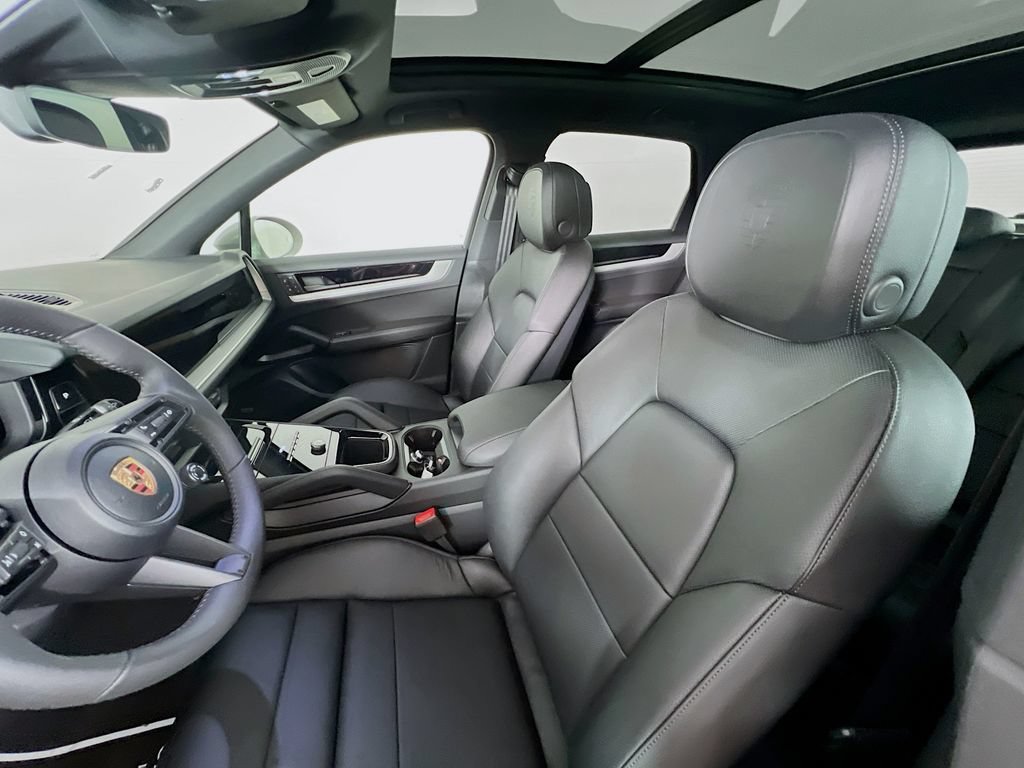 New 2026 Porsche Cayenne S AWD/4WD image 5