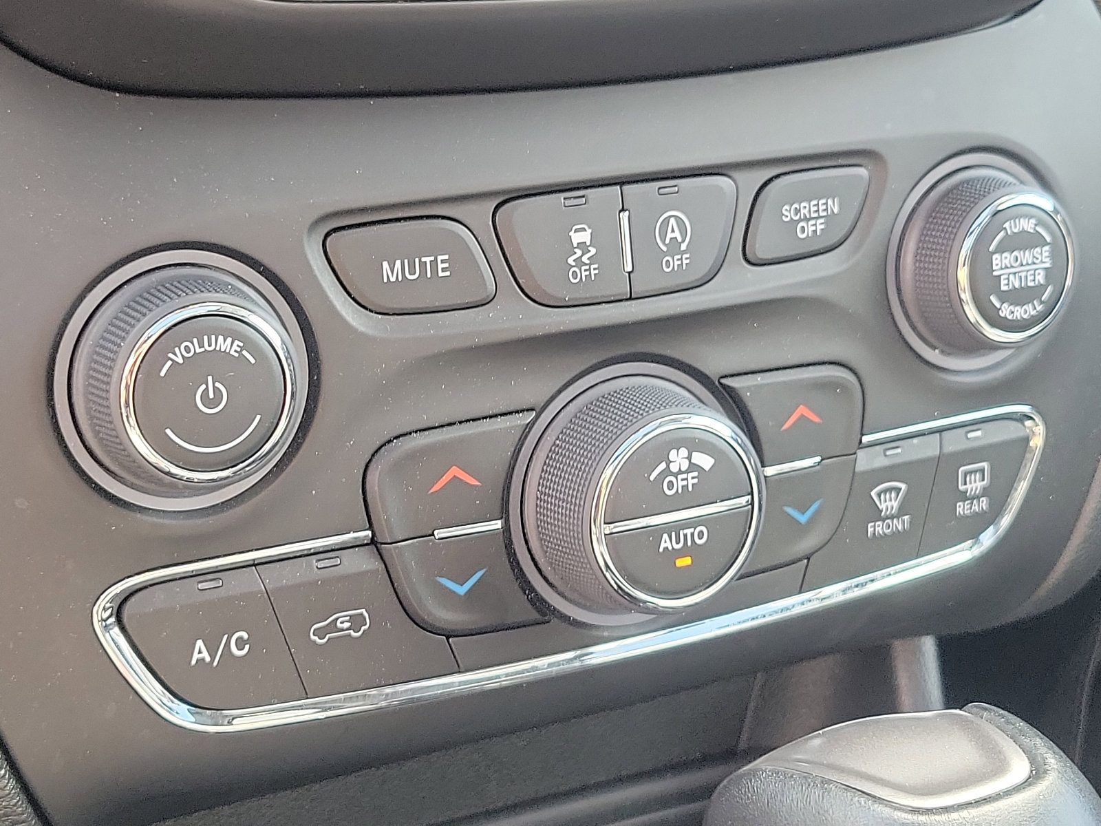 Certified 2022 Jeep Cherokee Limited image 16