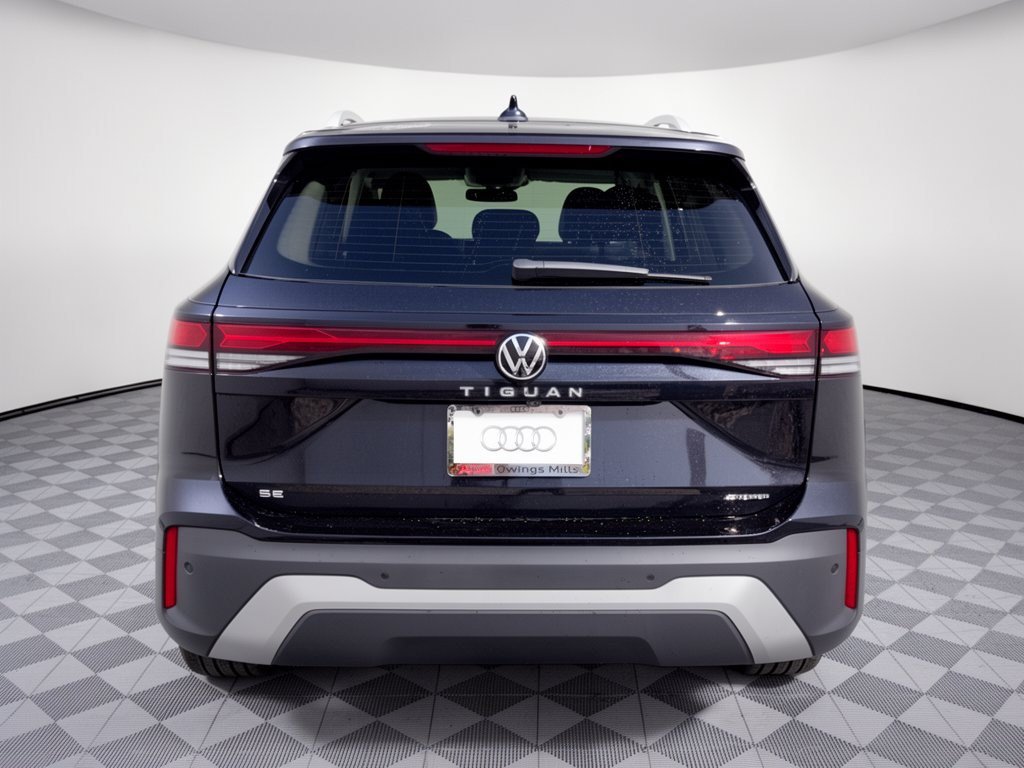 Used 2026 Volkswagen Tiguan SE AWD/4WD image 11
