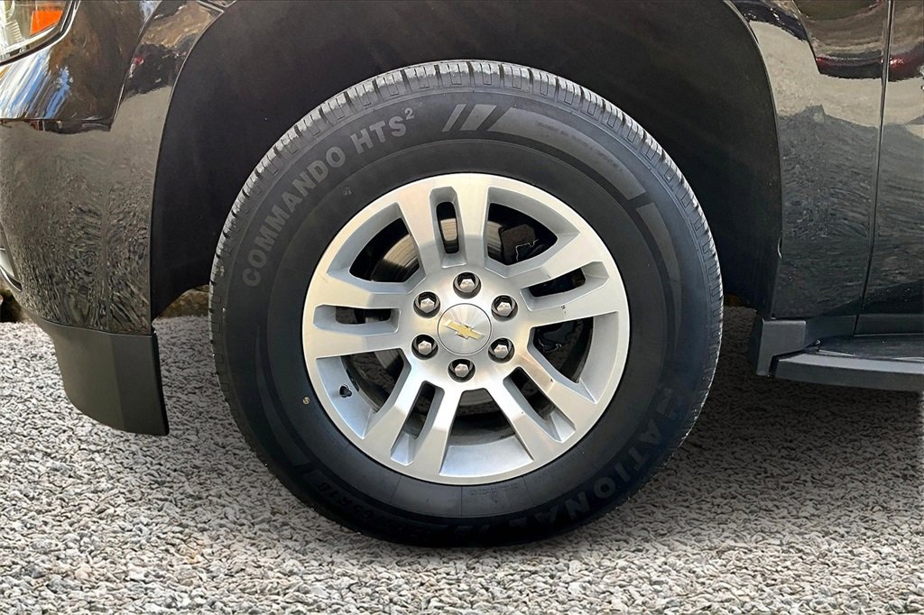 Used 2020 Chevrolet Suburban LS image 7