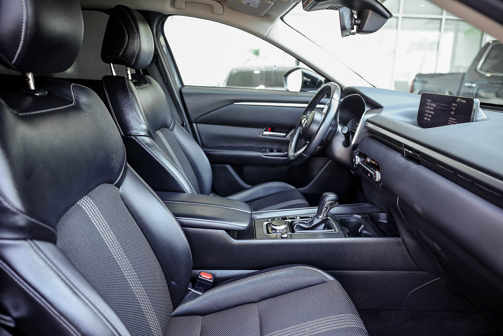 Used 2024 MAZDA CX-50 AWD 2.5 S w/ Cargo Package image 24