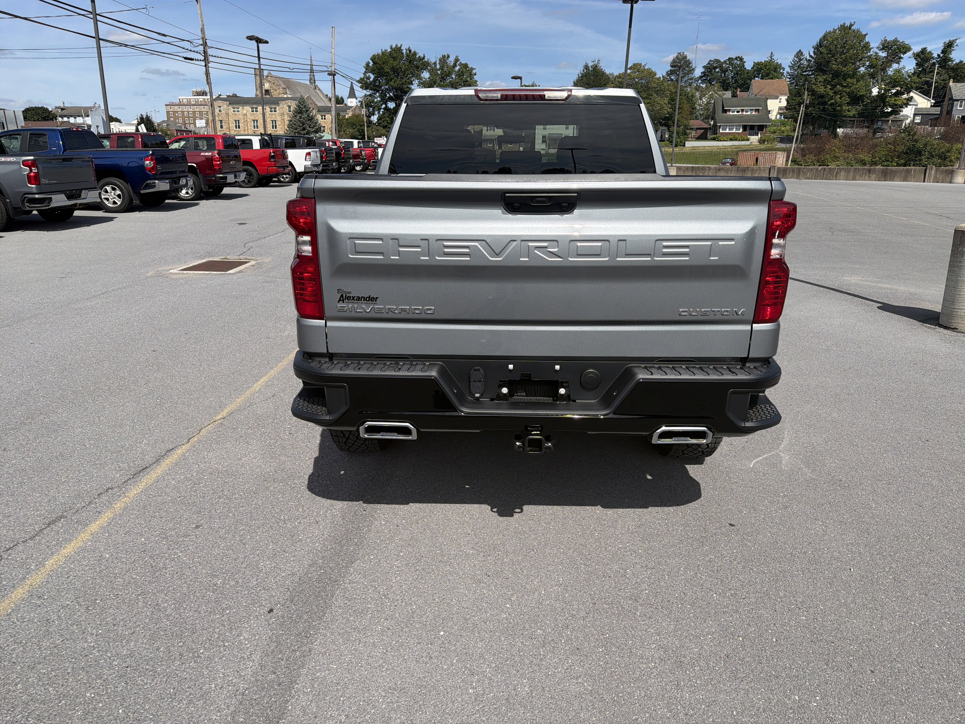New 2026 Chevrolet Silverado 1500 Custom Trail Boss w/ LPO, Dark Essentials Package AWD/4WD image 14