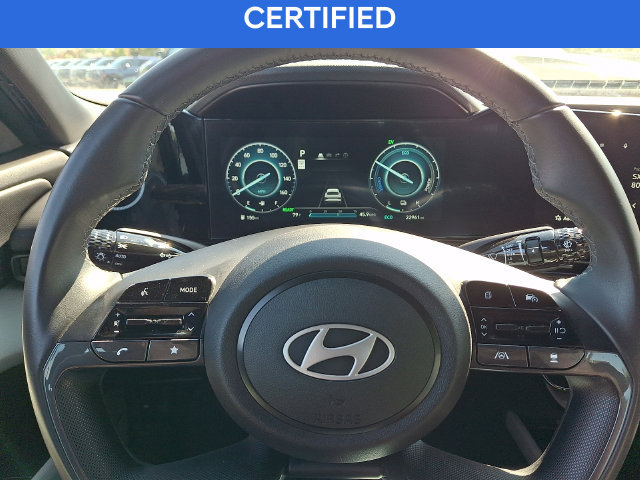 Certified 2025 Hyundai Elantra Limited FWD image 20