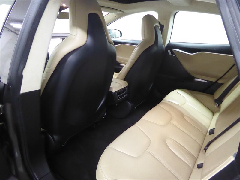 Used 2015 Tesla Model S 70D AWD/4WD image 26