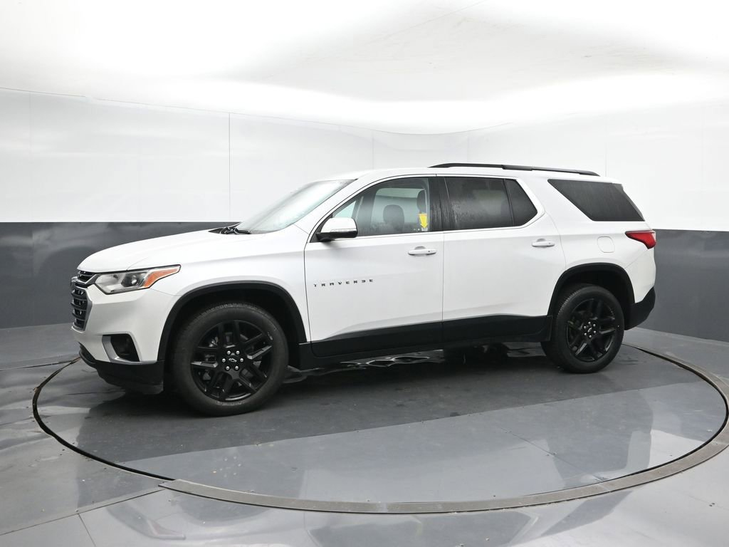 Used 2021 Chevrolet Traverse LT image 2