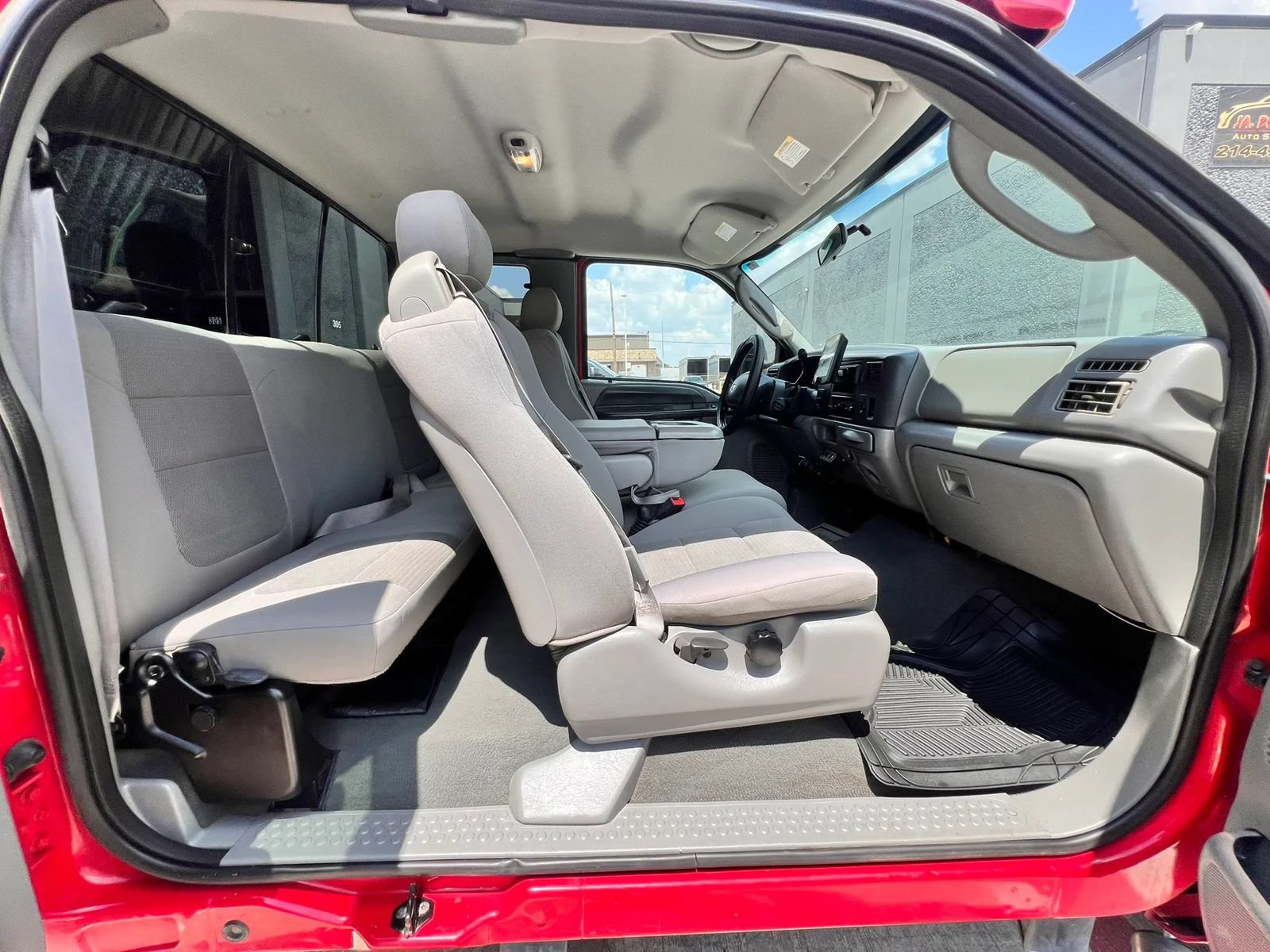 Used 2004 Ford F350 XLT AWD/4WD image 25