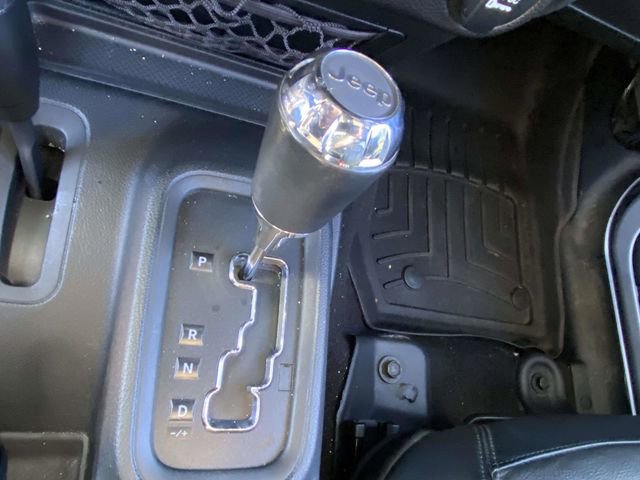 Used 2017 Jeep Wrangler Unlimited Sahara image 20