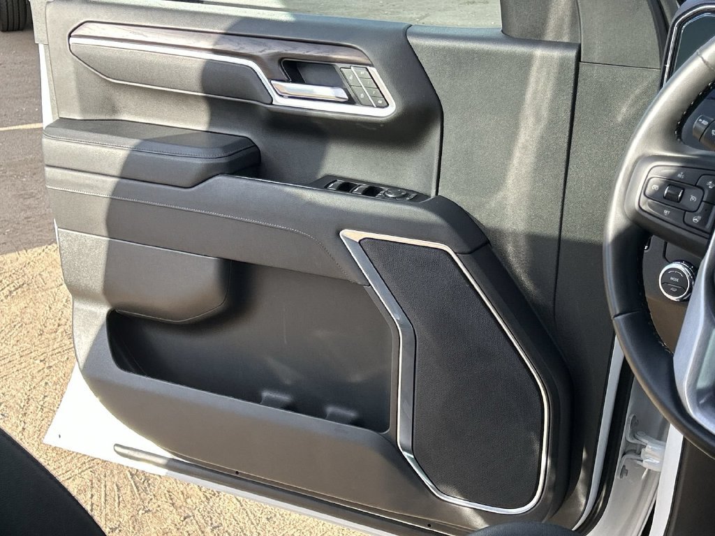 Certified 2026 GMC Sierra 1500 SLT RWD image 20