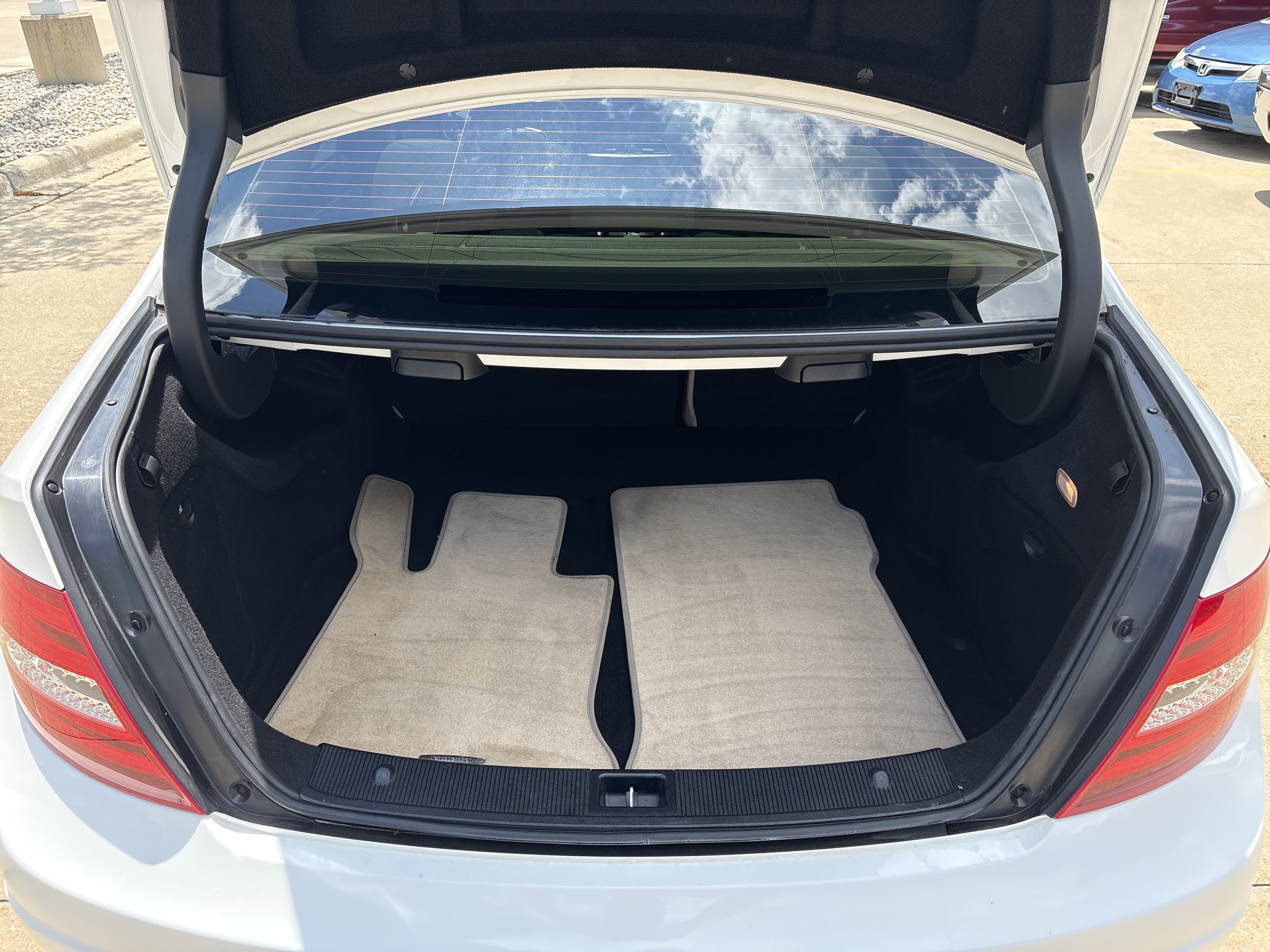 Used 2014 Mercedes-Benz C 300 4MATIC Sedan image 12