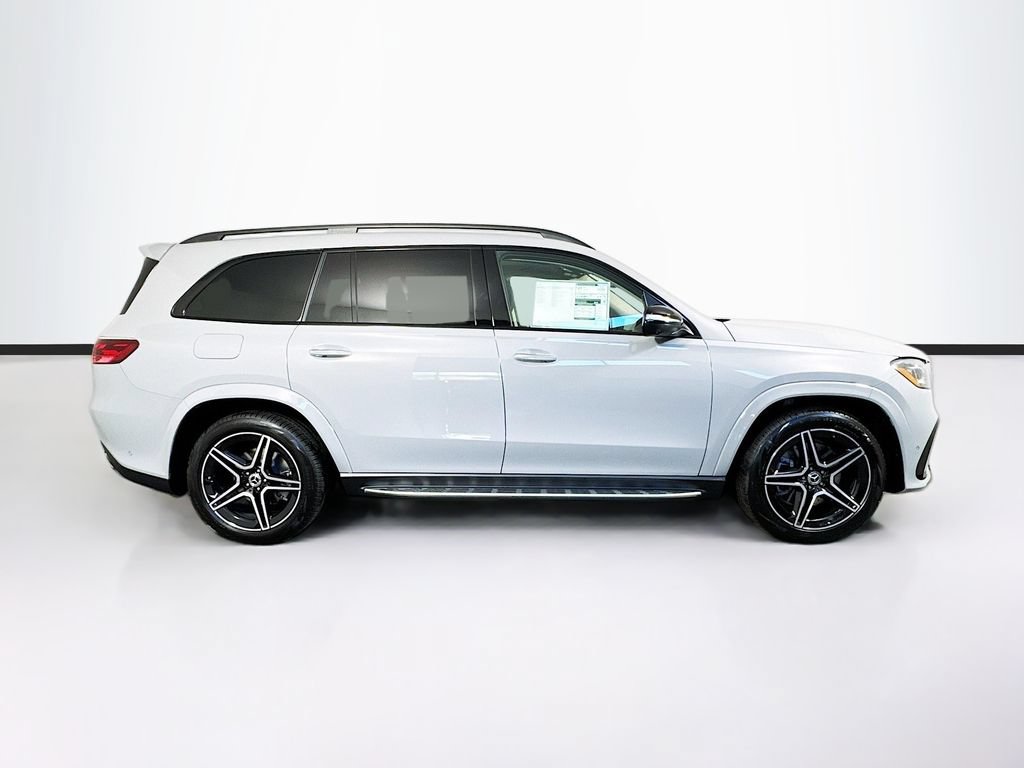 New 2026 Mercedes-Benz GLS 450 4MATIC image 4