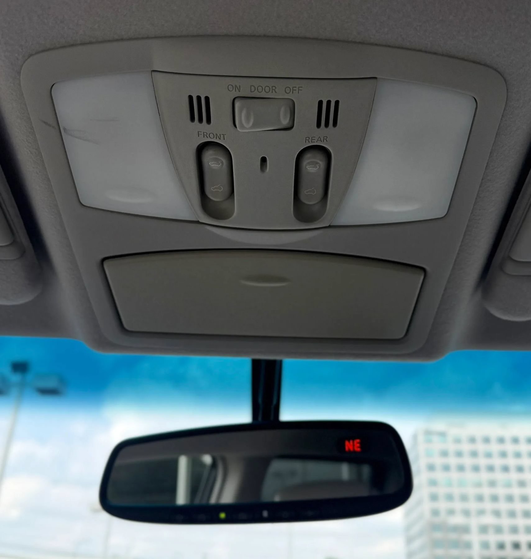 Used 2012 Nissan Quest SL w/ Bose Pkg FWD image 22