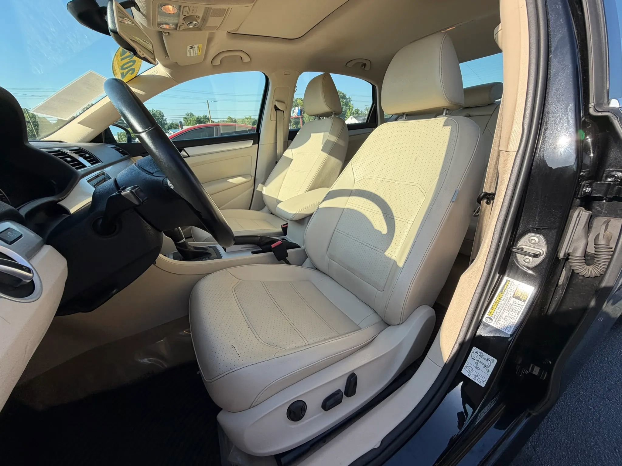 Used 2012 Volkswagen Passat 2.5 SE FWD image 13