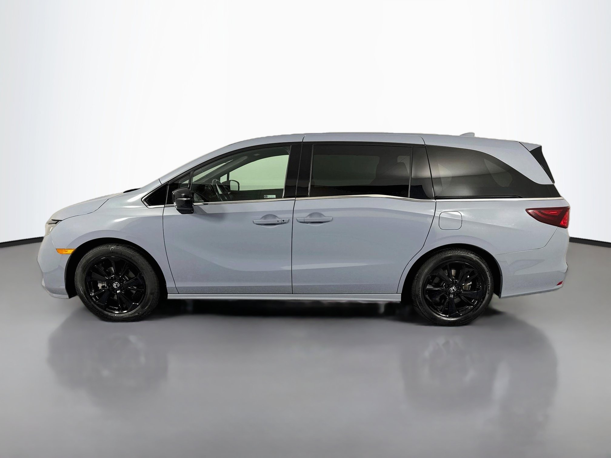 Certified 2024 Honda Odyssey Sport image 8
