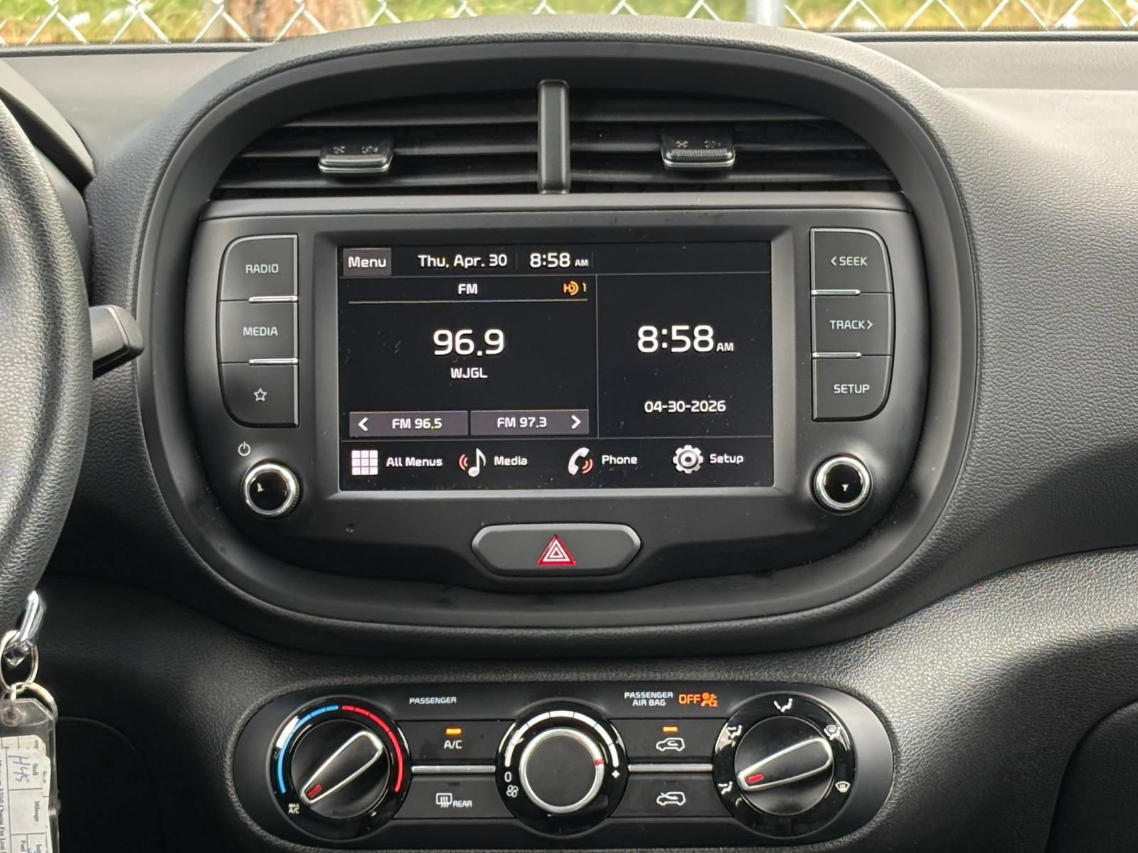 Used 2025 Kia Soul LX w/ LX Technology Package FWD image 20