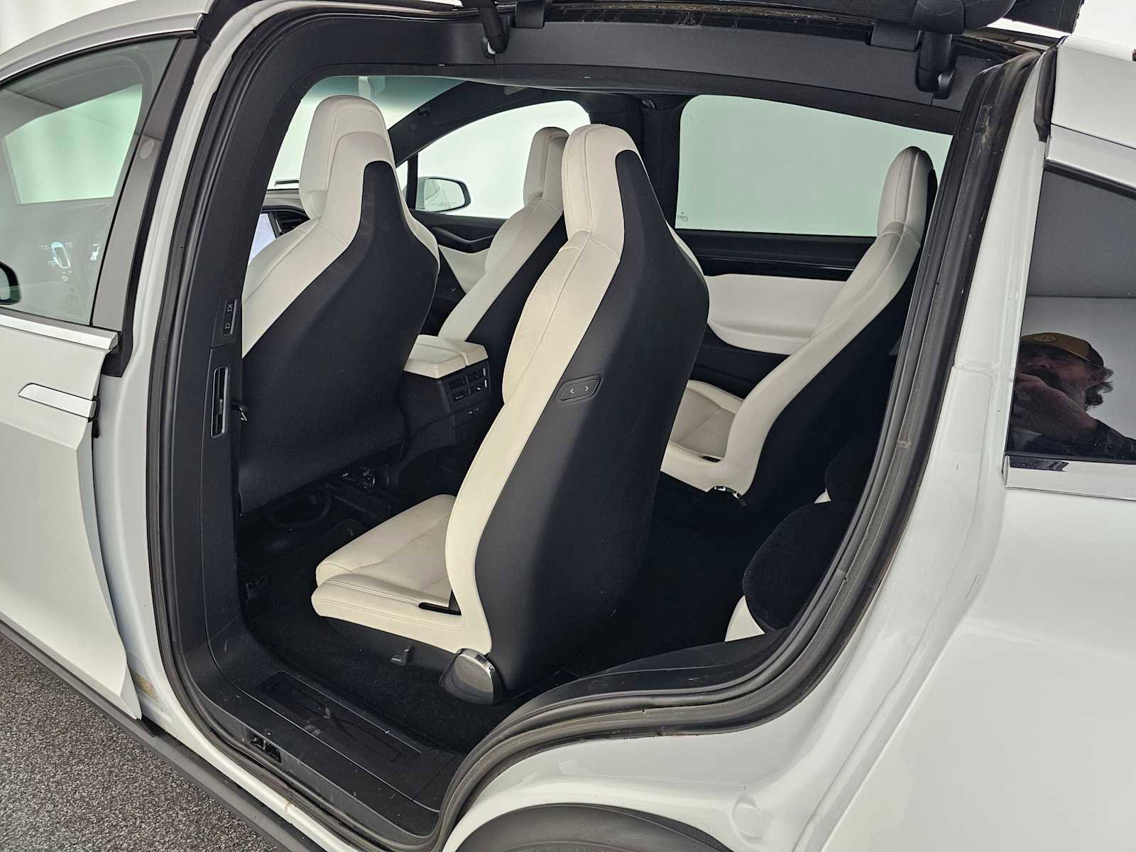 Used 2019 Tesla Model X 75D AWD/4WD image 17