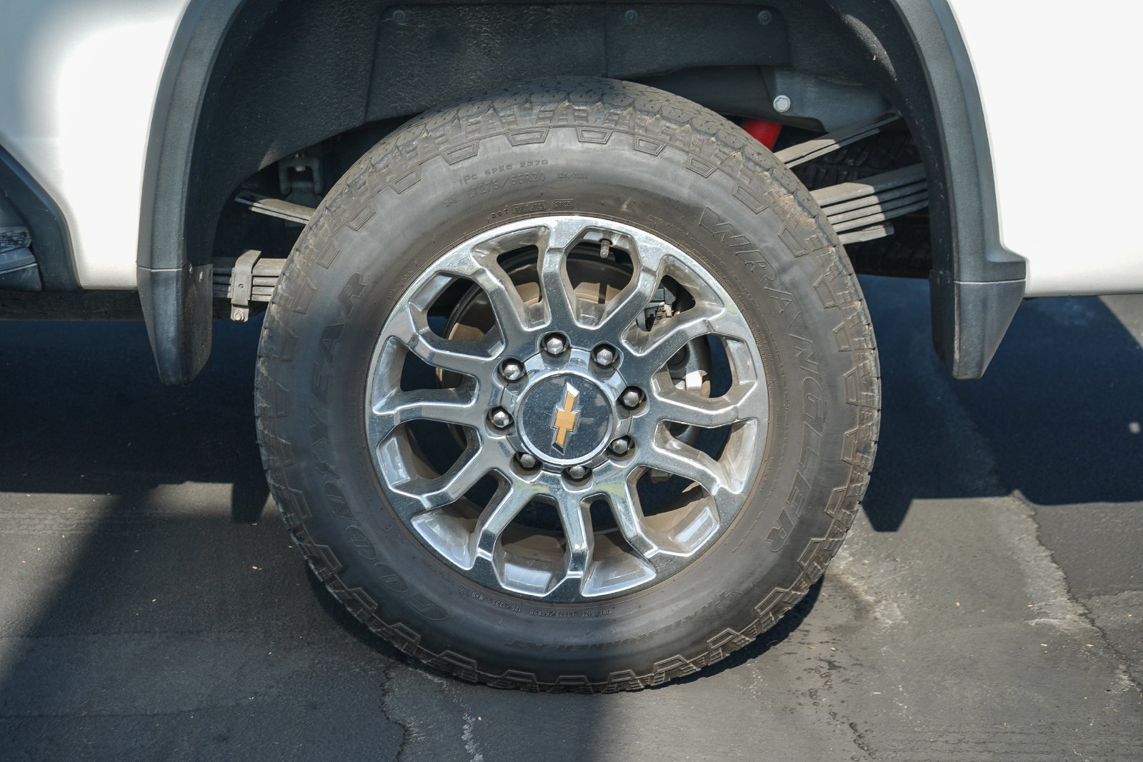 Used 2024 Chevrolet Silverado 2500 LTZ w/ LTZ Premium Package AWD/4WD image 11