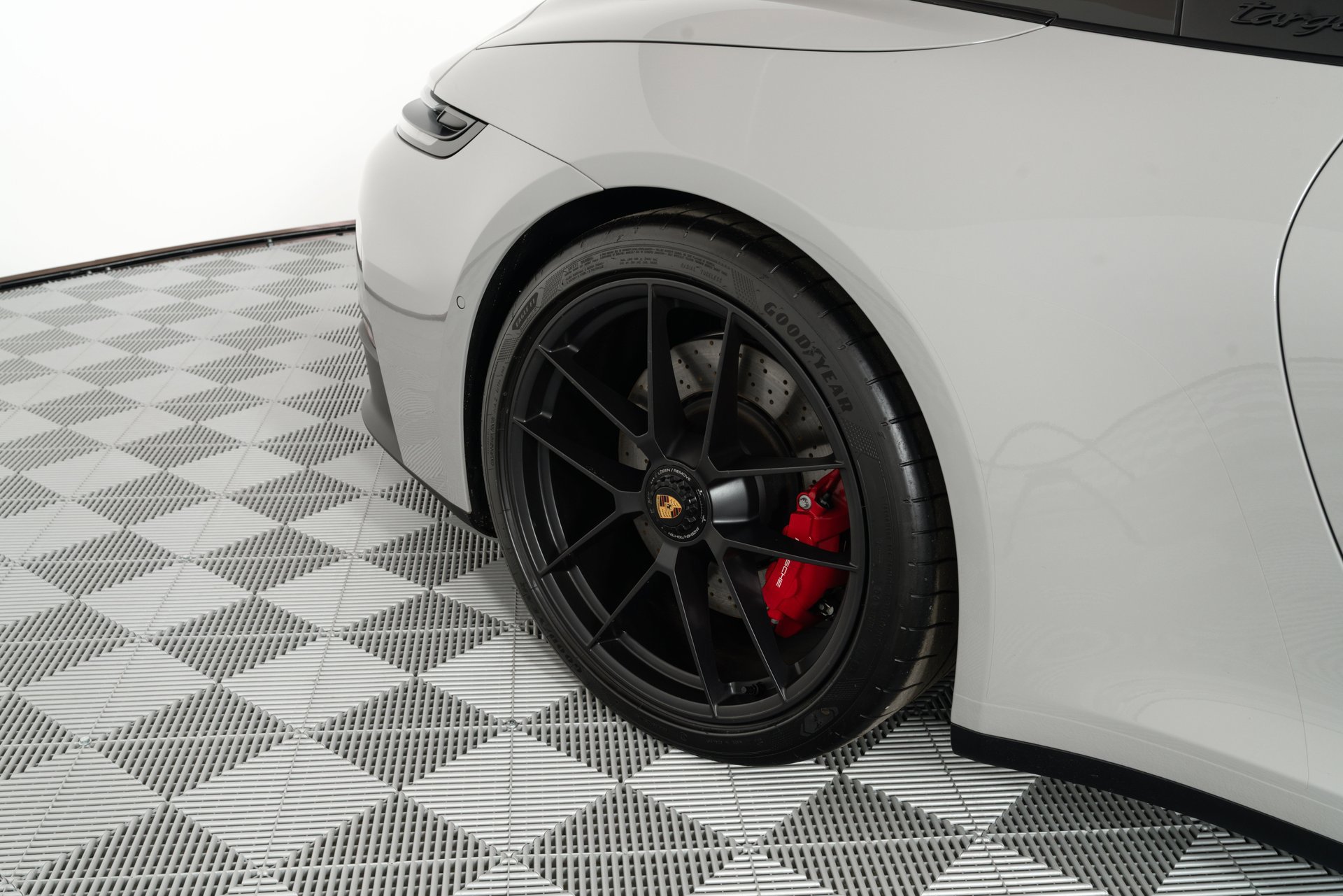 Used 2025 Porsche 911 Targa 4 GTS image 55