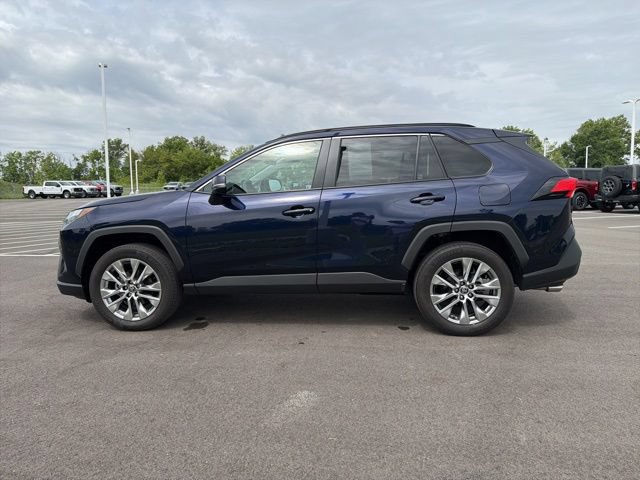 Used 2025 Toyota RAV4 XLE Premium w/ Weather Package AWD/4WD image 14