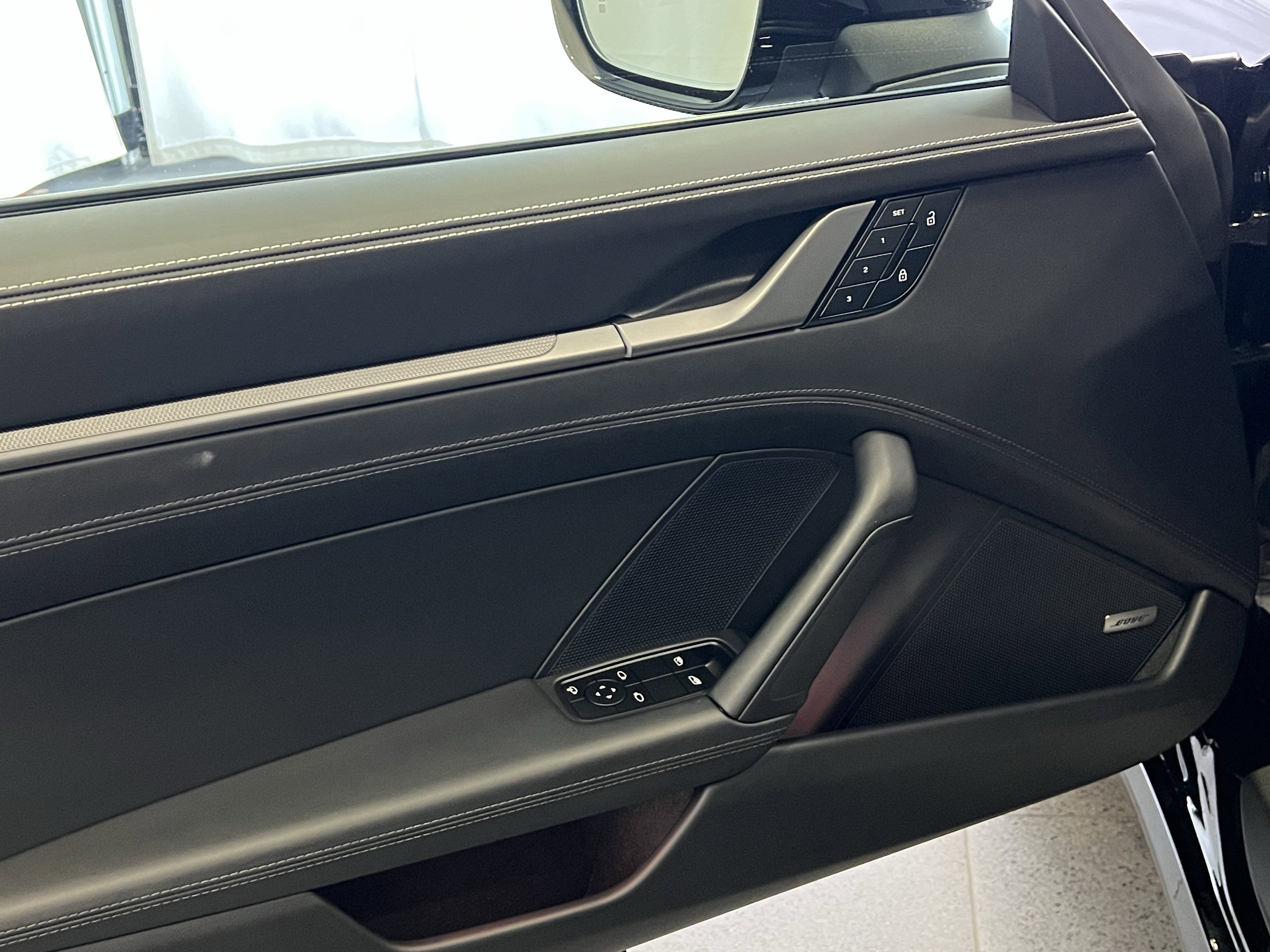 Certified 2025 Porsche 911 Carrera image 14