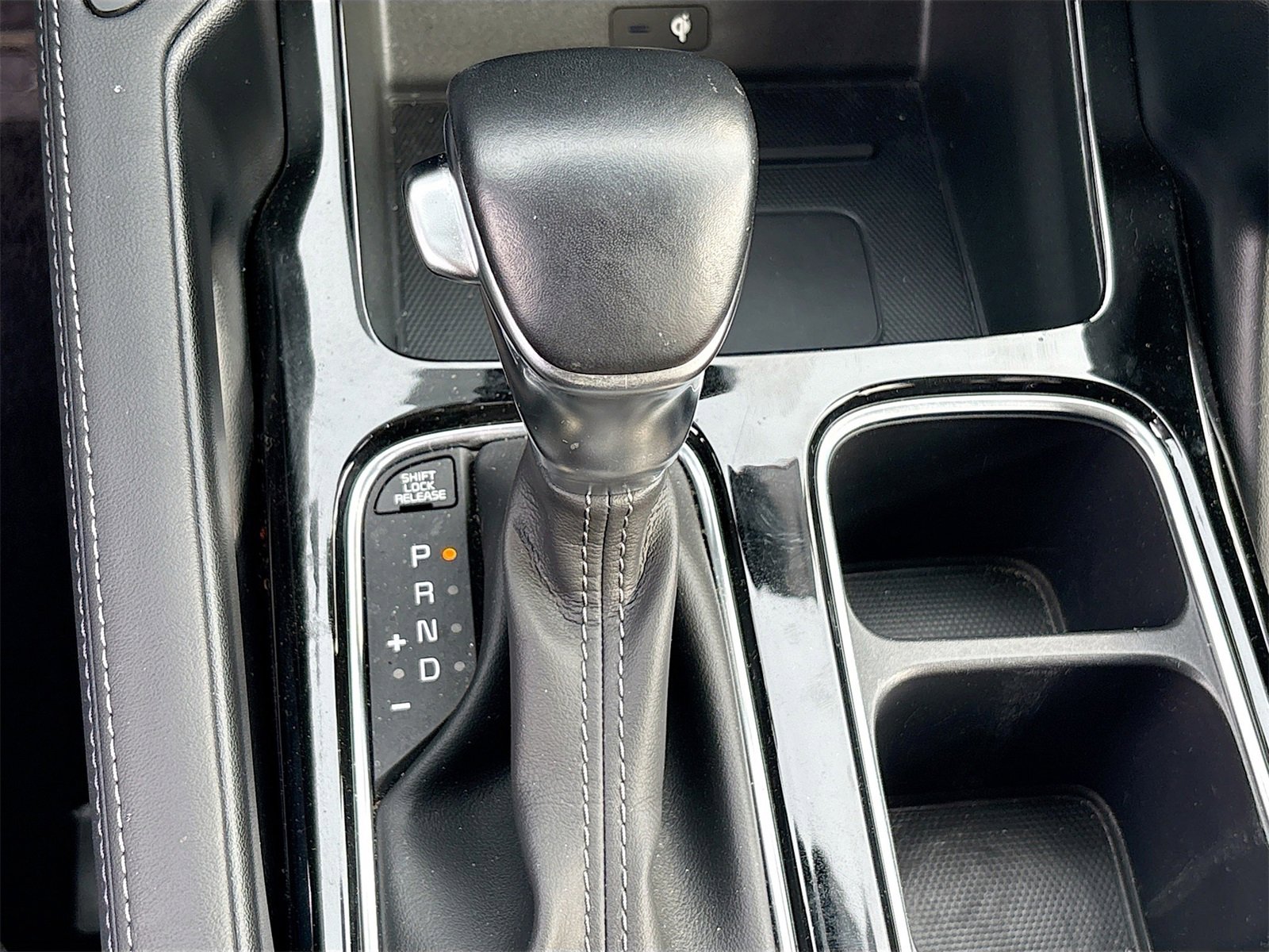 Used 2022 Kia Telluride EX w/ EX Premium Package image 17