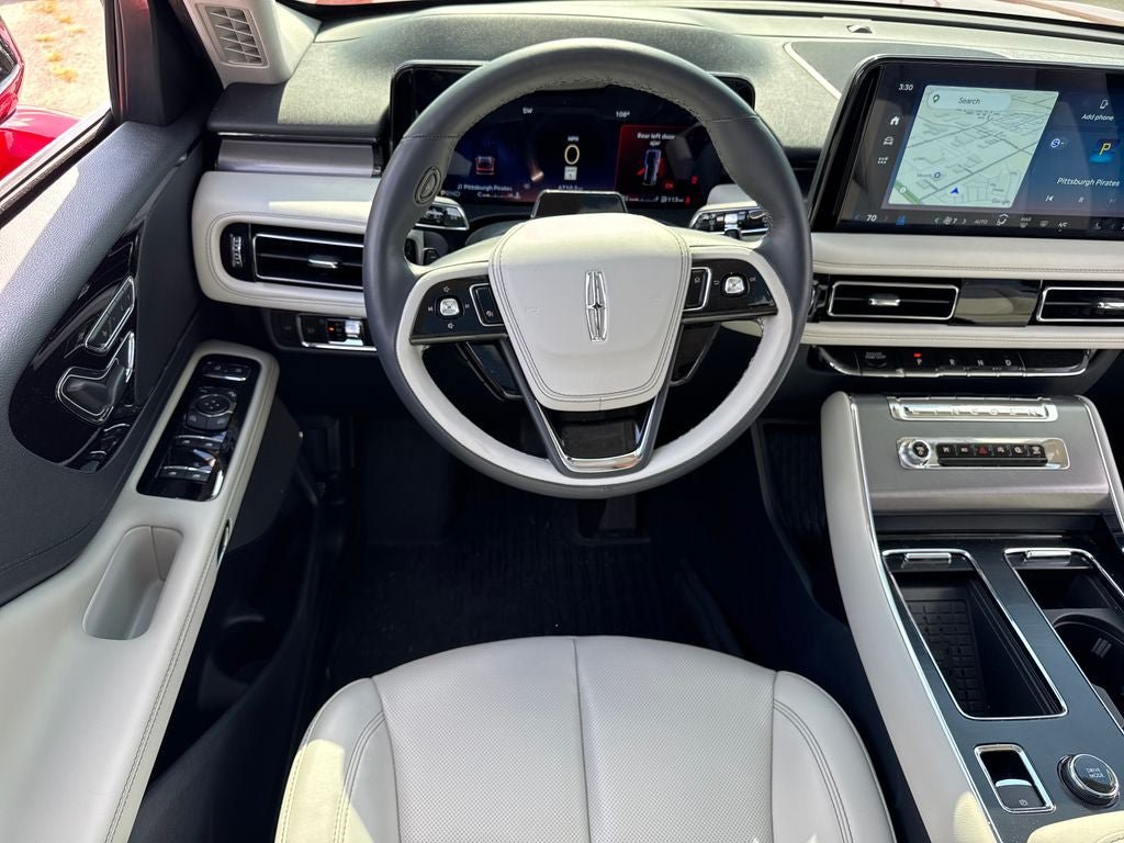 Used 2026 Lincoln Aviator AWD image 15