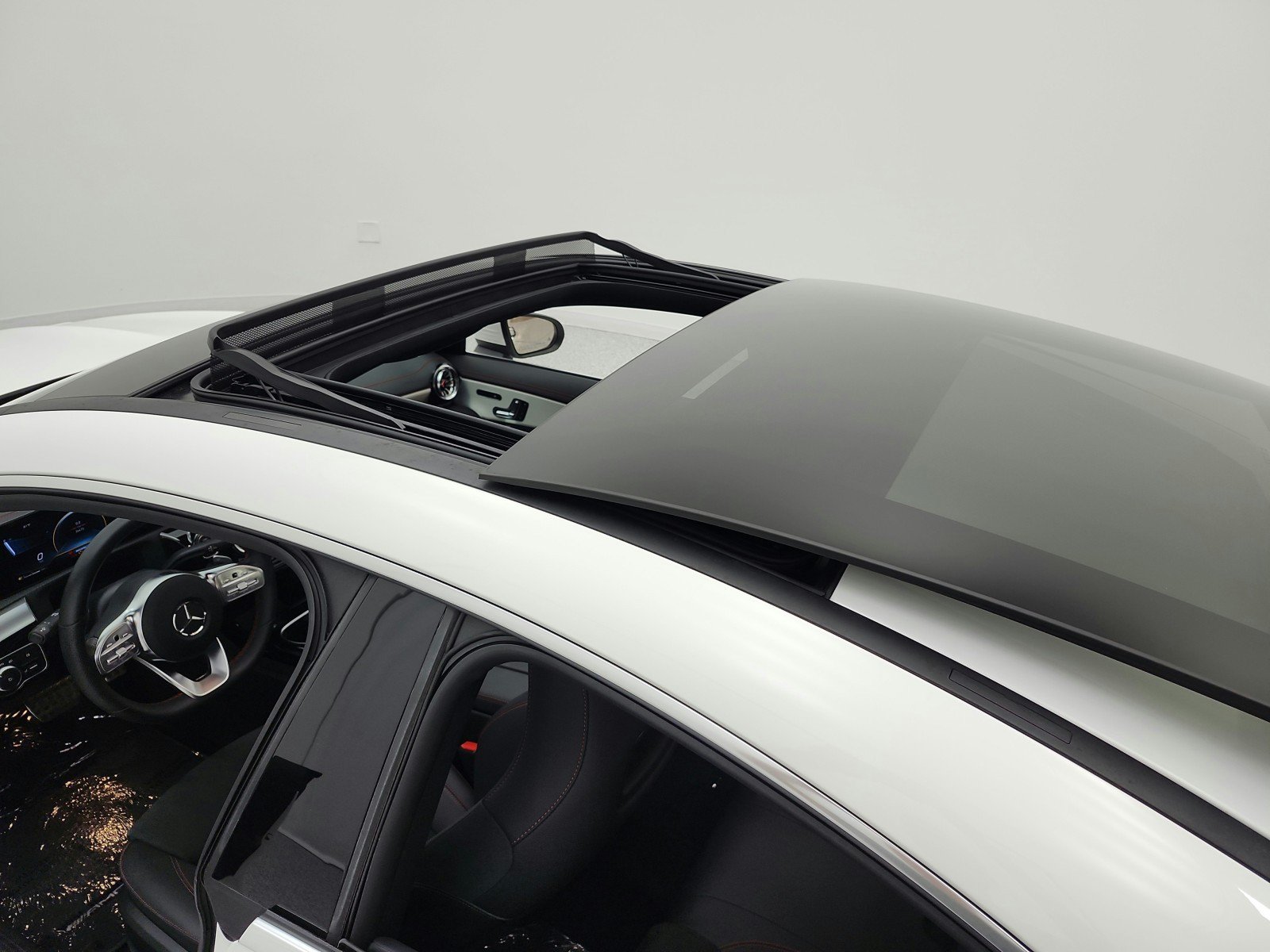 Certified 2023 Mercedes-Benz CLA 35 AMG 4MATIC image 11