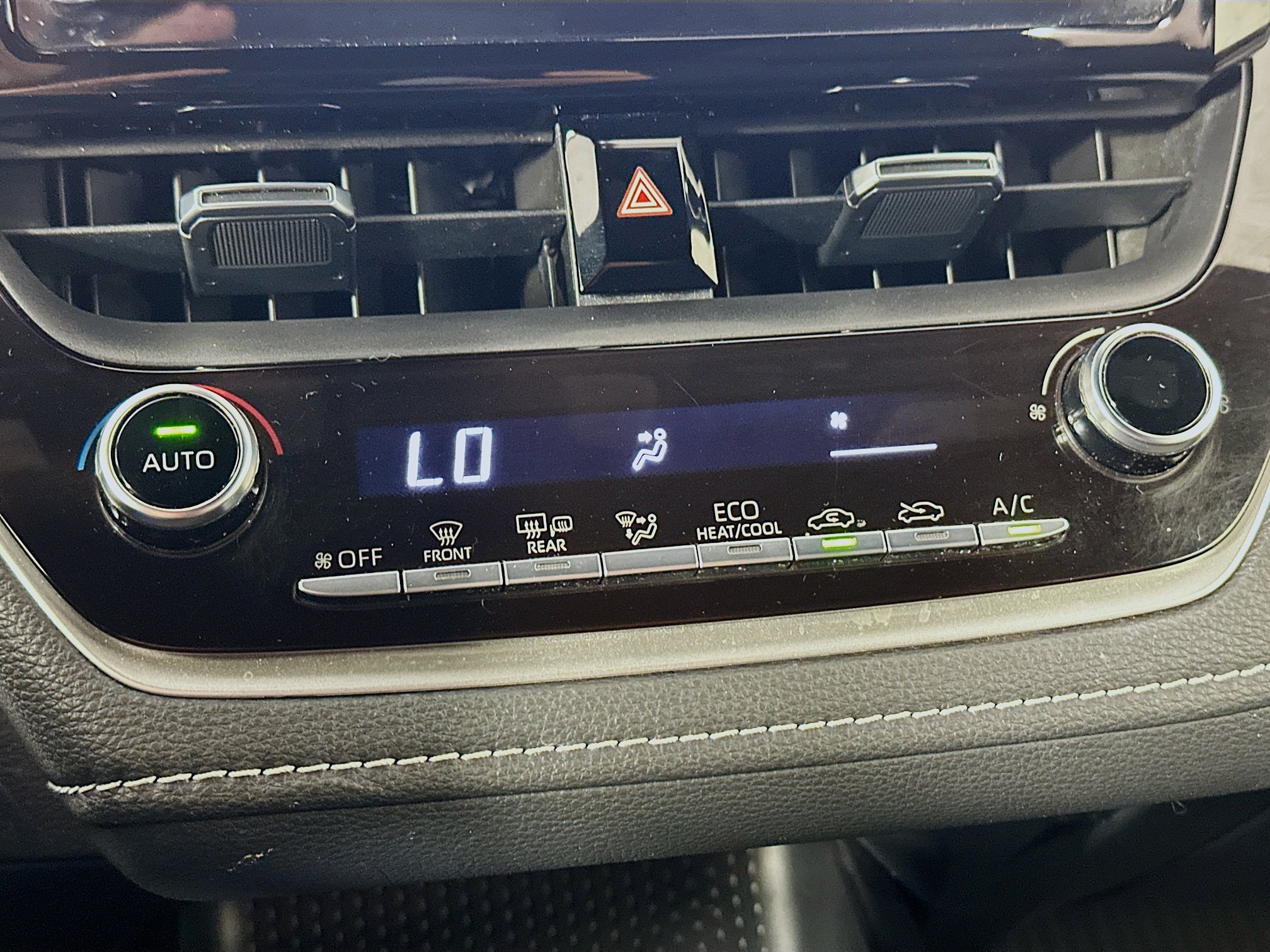Used 2019 Toyota Corolla SE FWD image 22