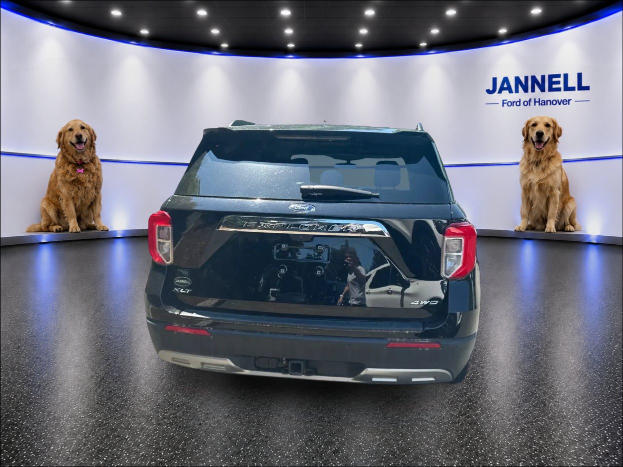 Used 2023 Ford Explorer XLT w/ Equipment Group 202A AWD/4WD image 7