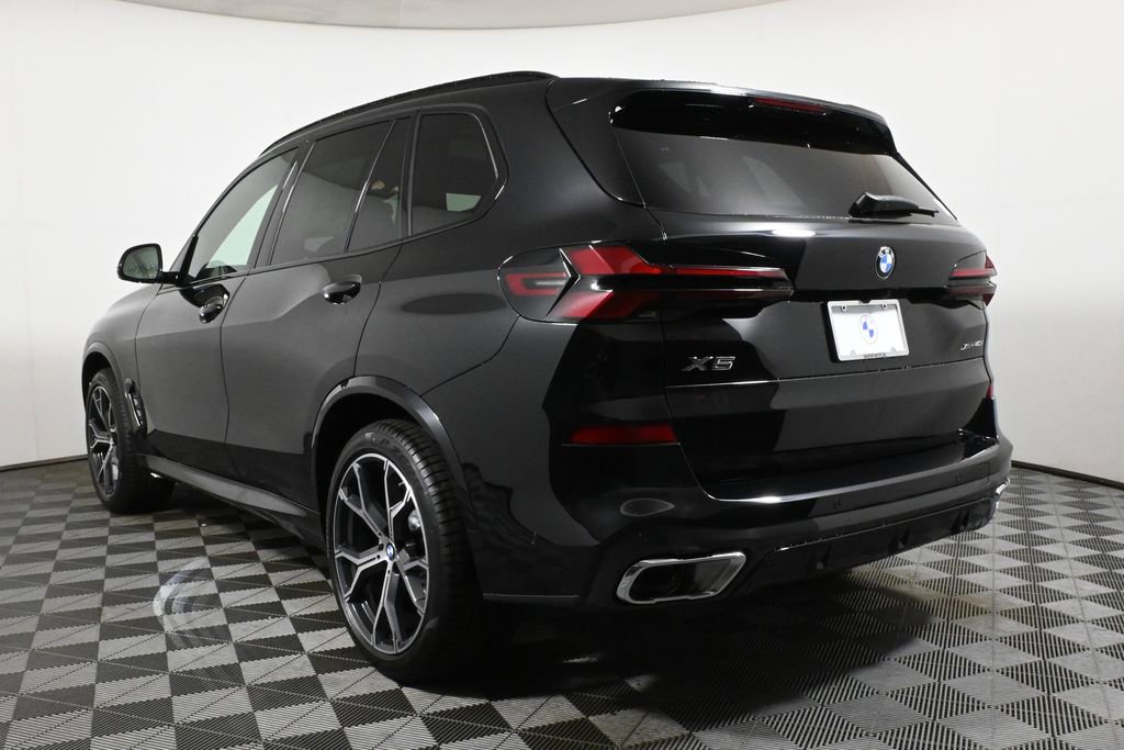 Used 2026 BMW X5 xDrive40i w/ M Sport Package image 5