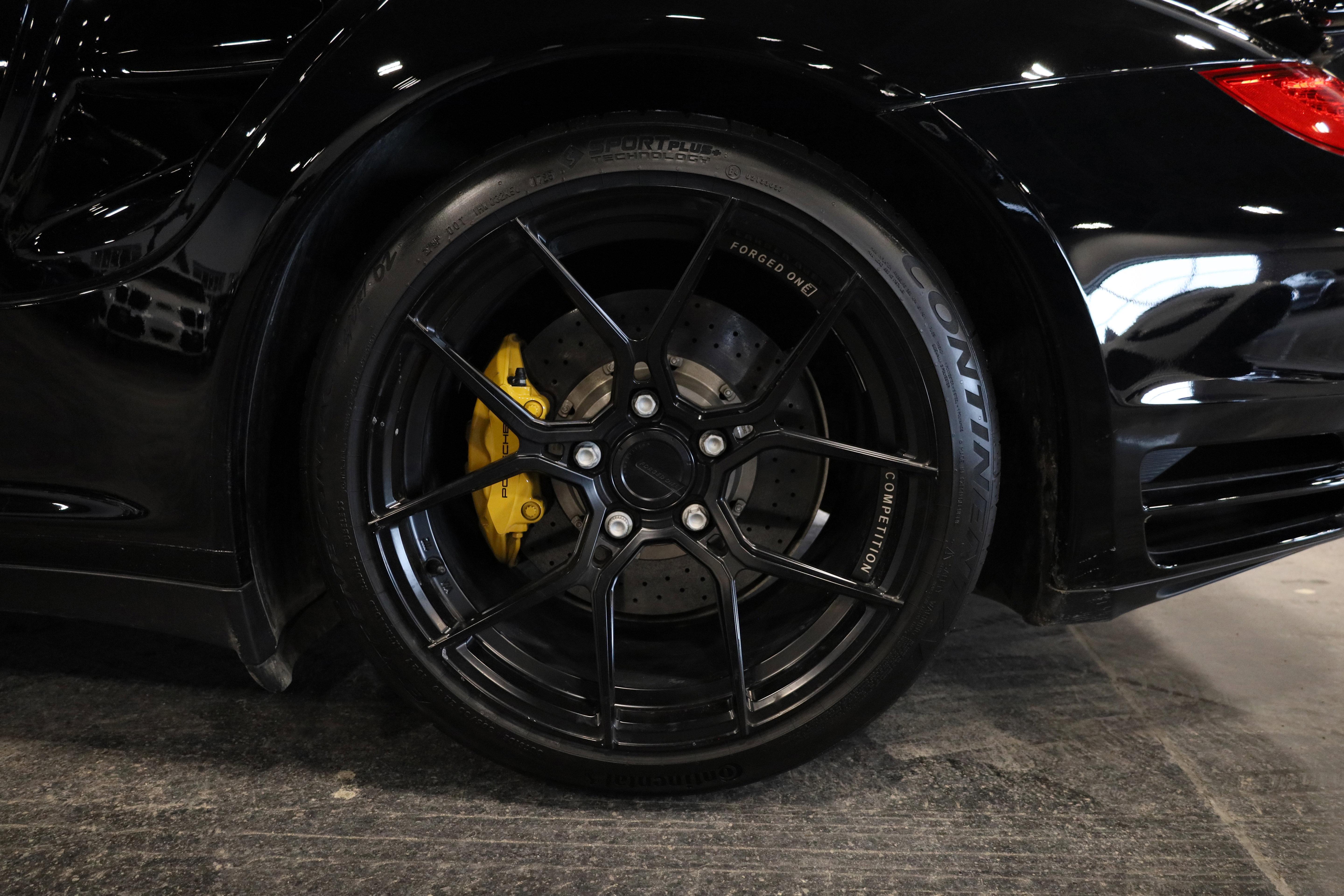 Used 2011 Porsche 911 Turbo image 11