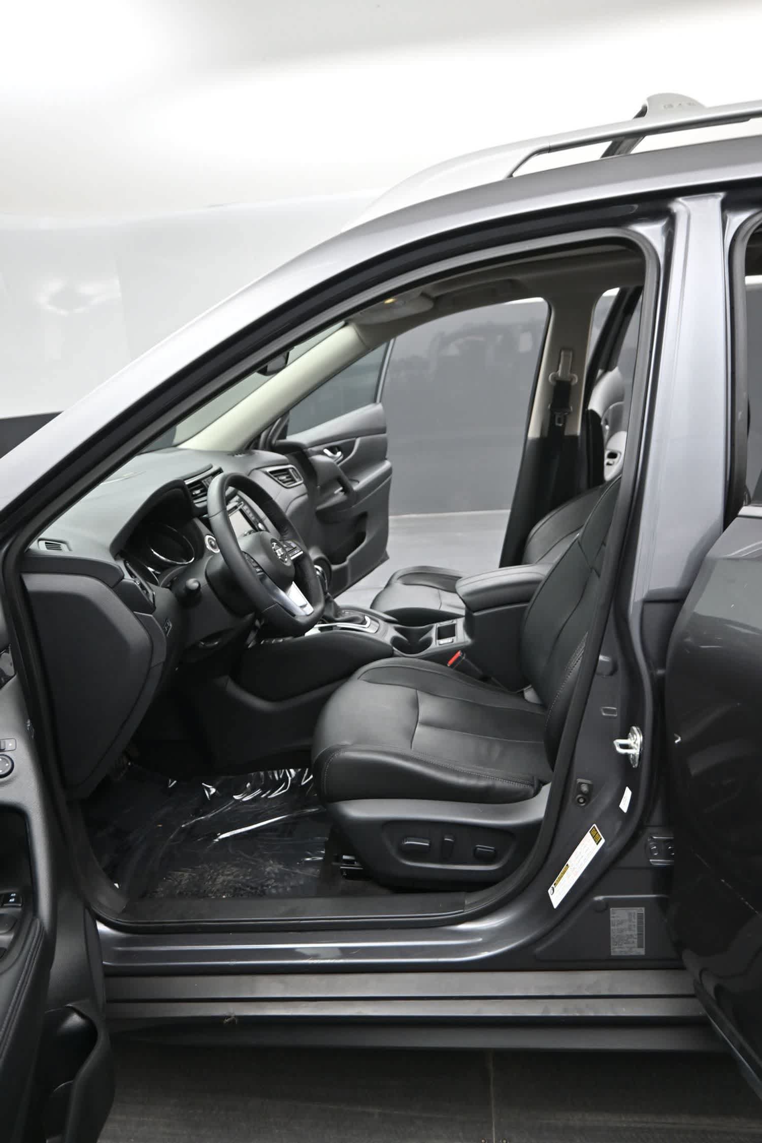 Used 2019 Nissan Rogue SL w/ Premium Package AWD/4WD image 15