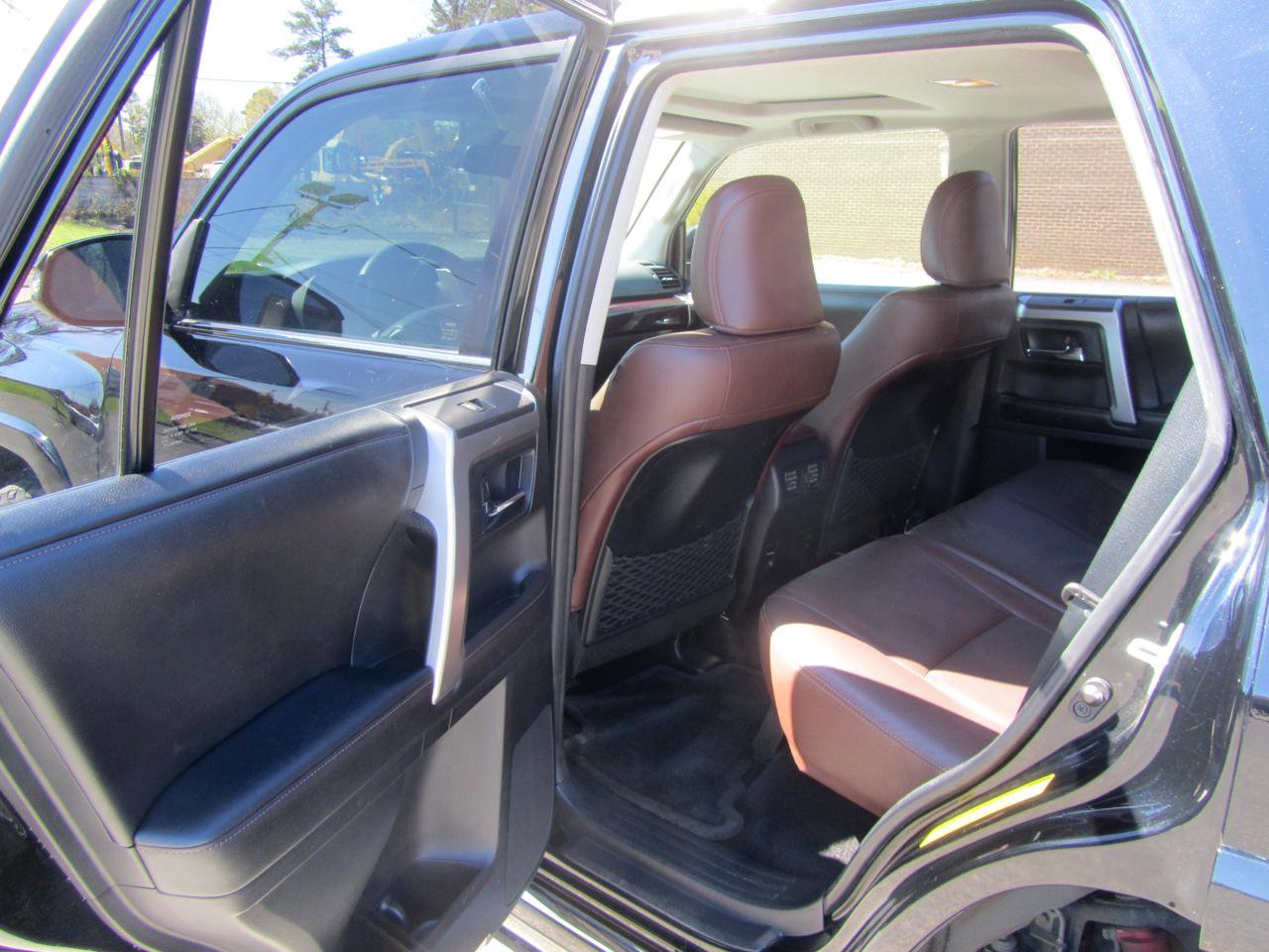 Used 2016 Toyota 4Runner Limited AWD/4WD image 20