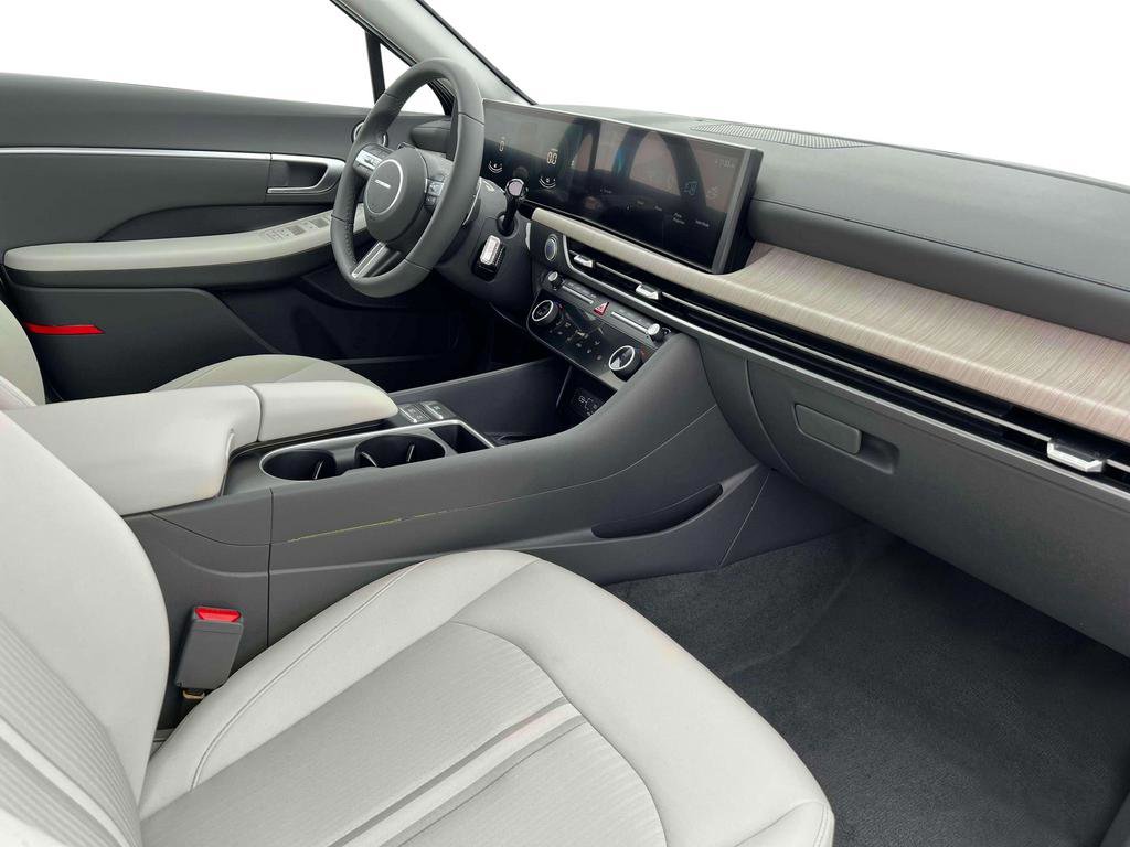 New 2025 Hyundai Sonata SEL image 16