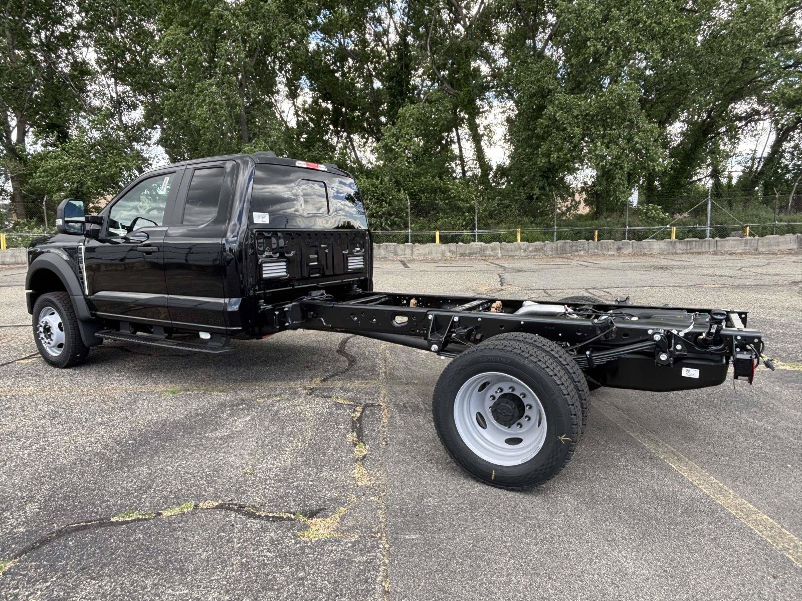 New 2026 Ford F550 4x4 Supercab Super Duty image 10