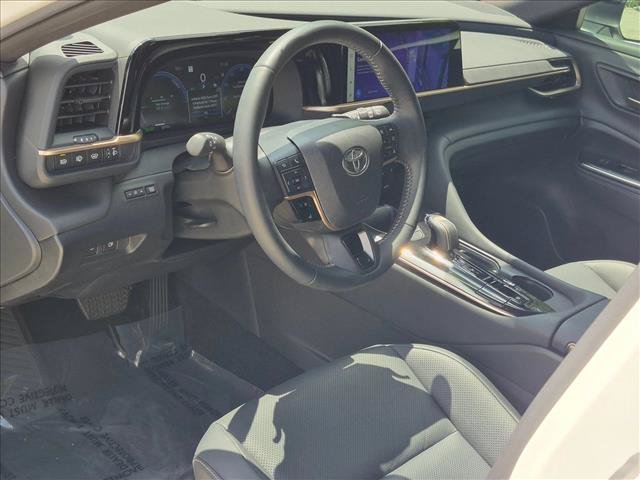 Certified 2025 Toyota Crown Signia AWD/4WD image 9