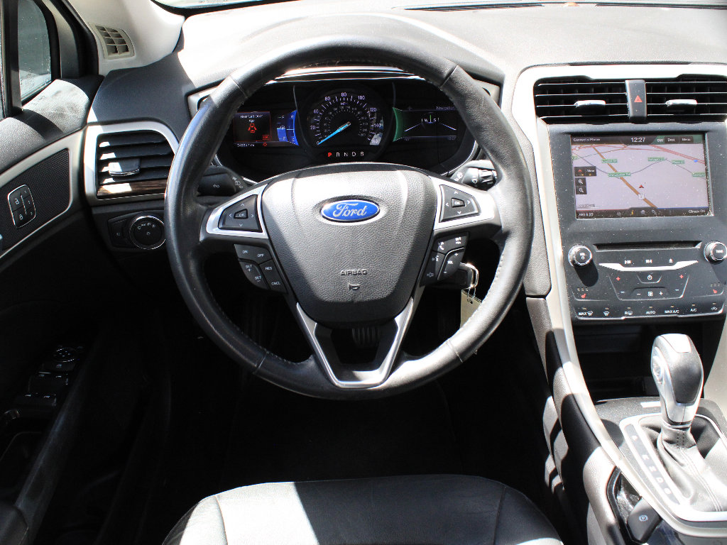 Used 2014 Ford Fusion SE w/ Equipment Group 202A FWD image 13