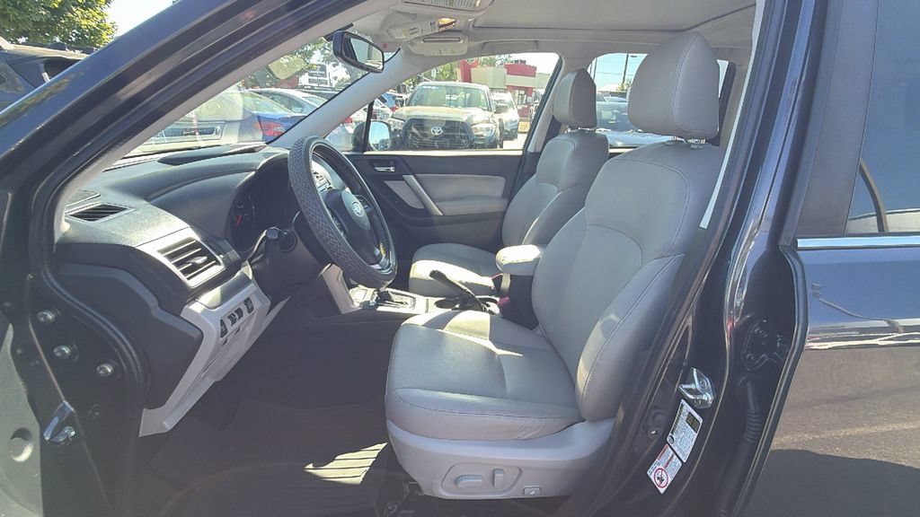 Used 2016 Subaru Forester 2.5i Touring w/ Eyesight & Navigation System AWD/4WD image 32