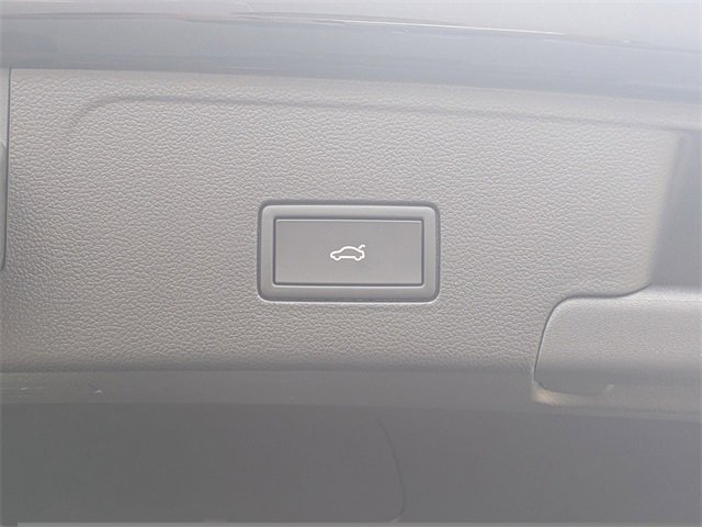 New 2026 Volkswagen Atlas Cross Sport SEL R-Line image 14