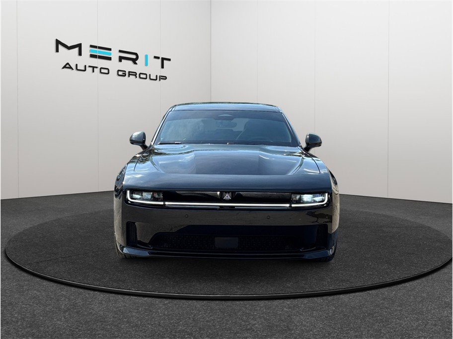 Used 2024 Dodge Charger Daytona Scat Pack w/ Plus Group AWD/4WD image 3