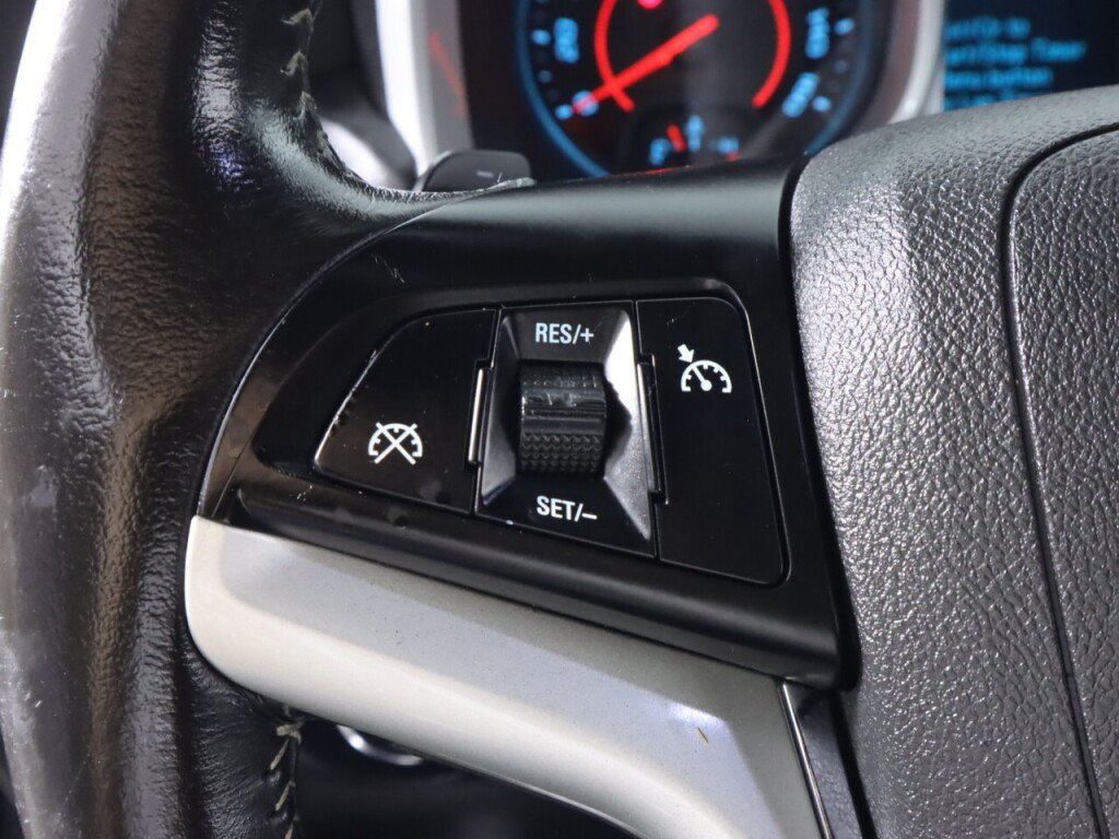 Used 2015 Chevrolet Camaro LT RWD image 12