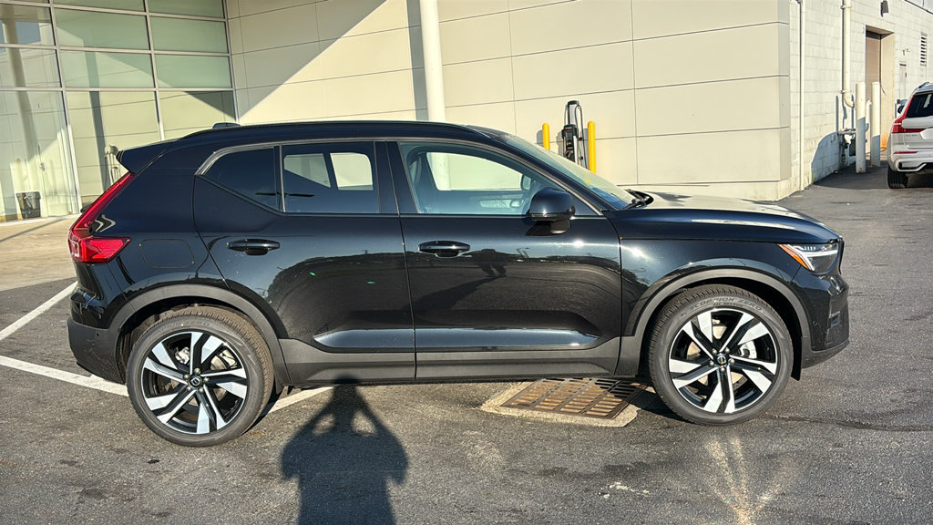 New 2026 Volvo XC40 B5 Ultra w/ Protection Package Premier AWD/4WD image 29