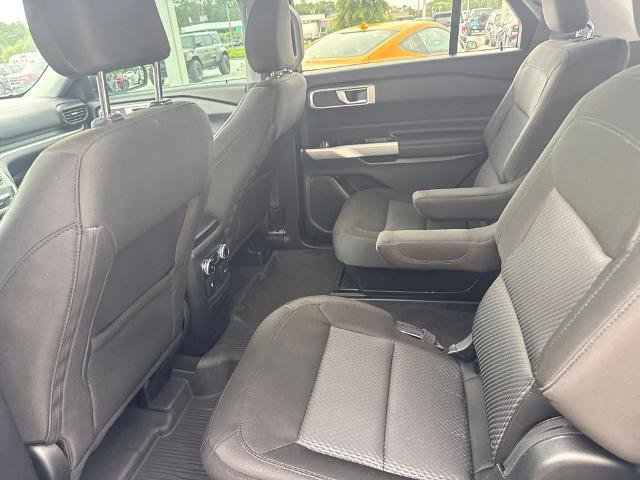 Certified 2024 Ford Explorer XLT RWD image 24