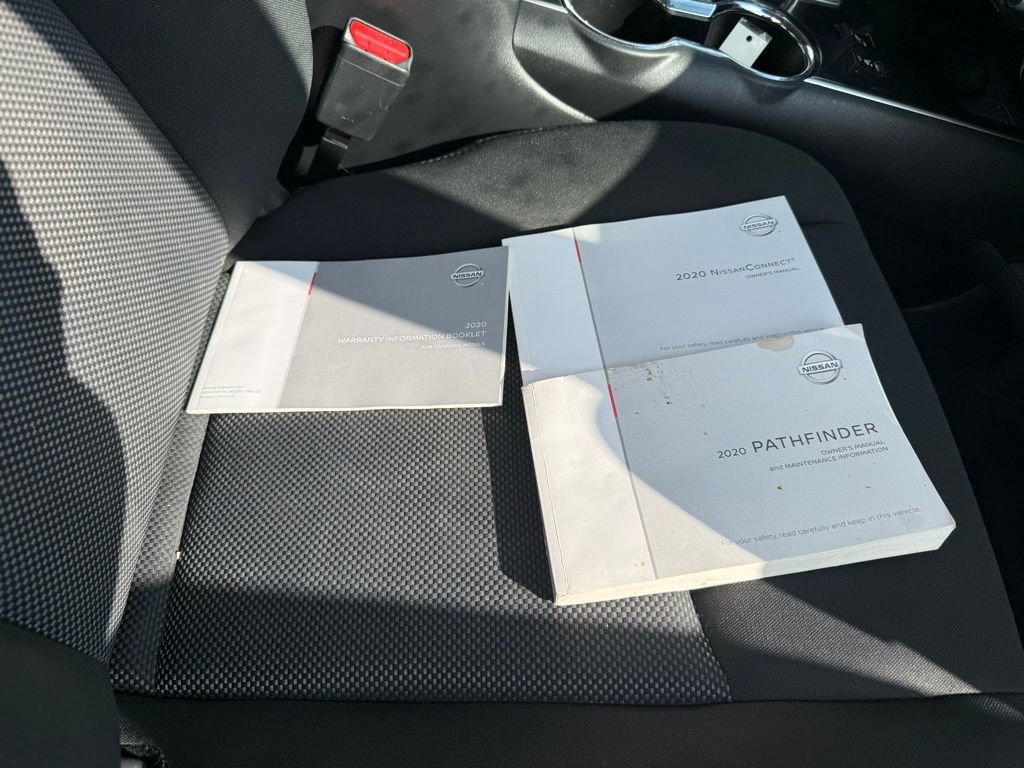 Used 2020 Nissan Pathfinder SV image 39
