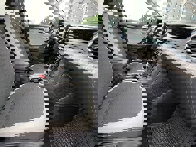 New 2025 Volkswagen Taos SE image 31