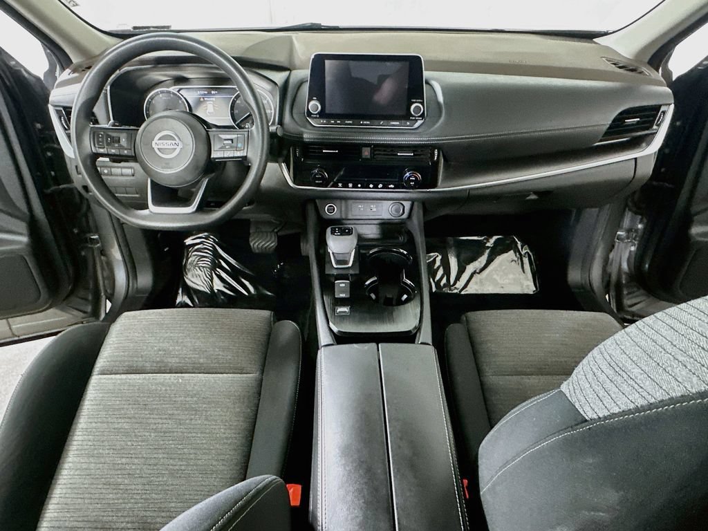 Used 2021 Nissan Rogue SV FWD image 18