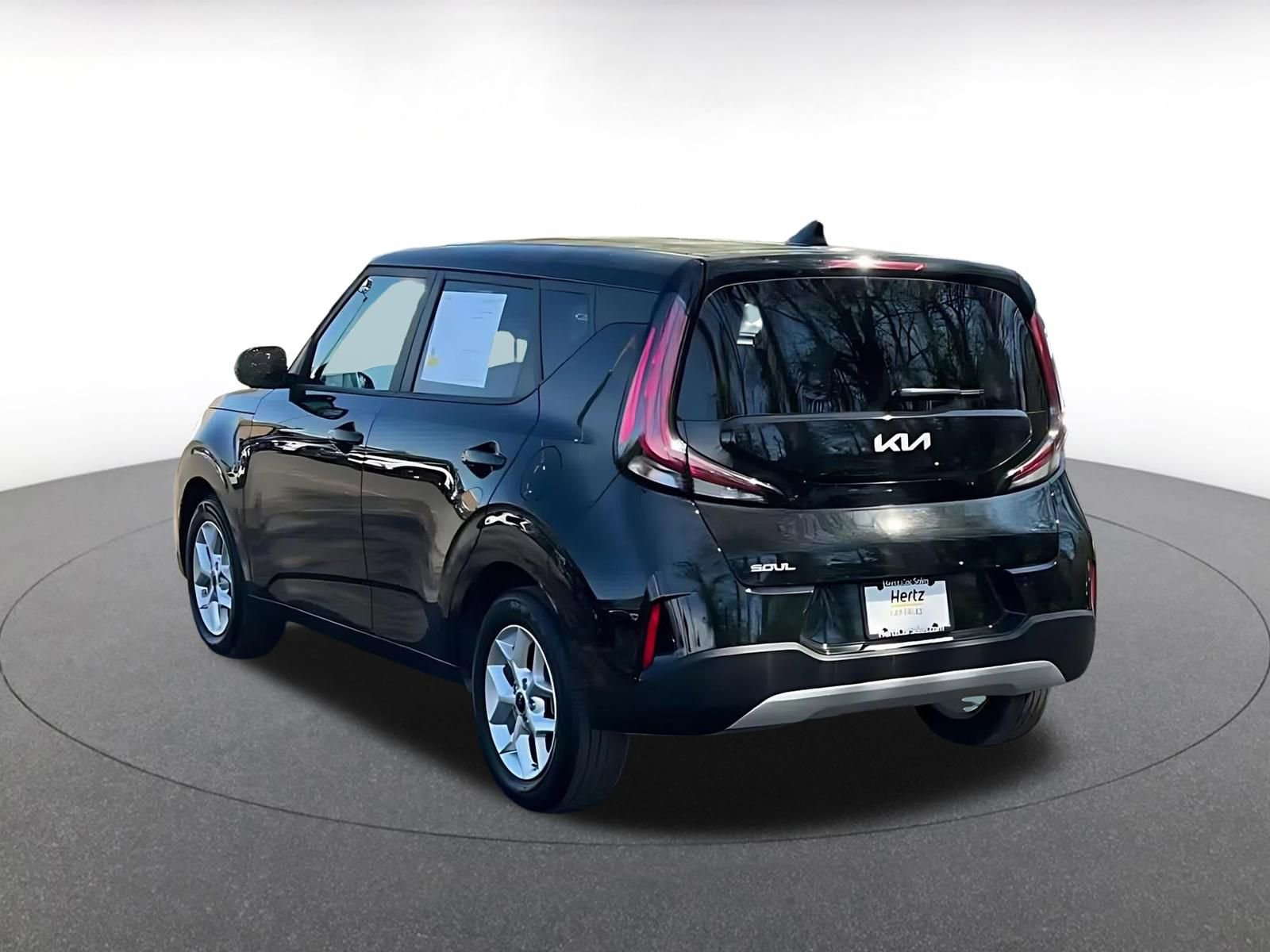 Used 2025 Kia Soul LX w/ LX Technology Package image 11