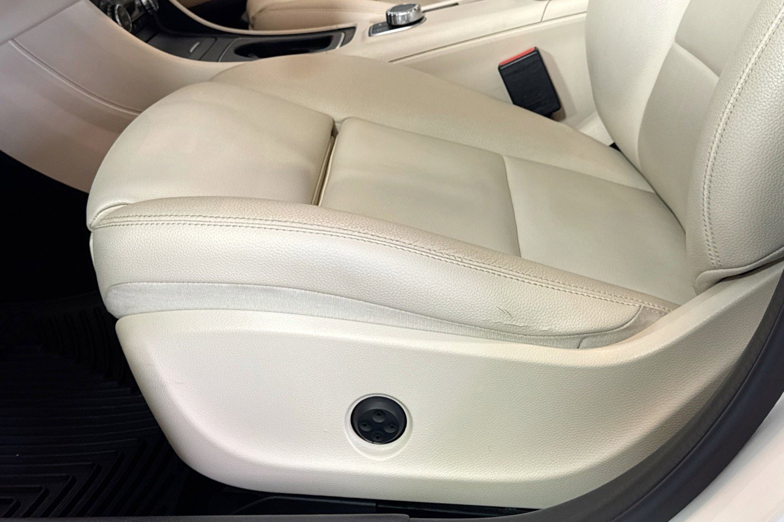 Used 2016 Mercedes-Benz GLA 250 GLA 250 image 18