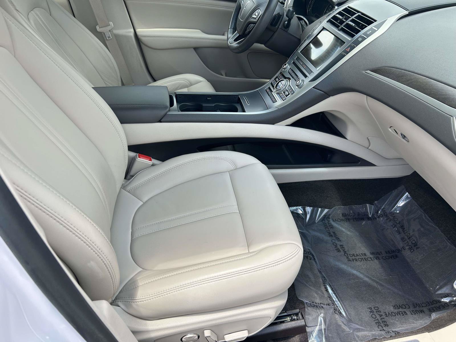 Used 2018 Lincoln MKZ Select w/ Select Plus Package FWD image 15